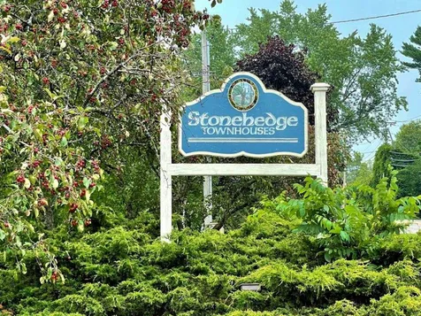 M13 Stonehedge Drive South Burlington VT 05403