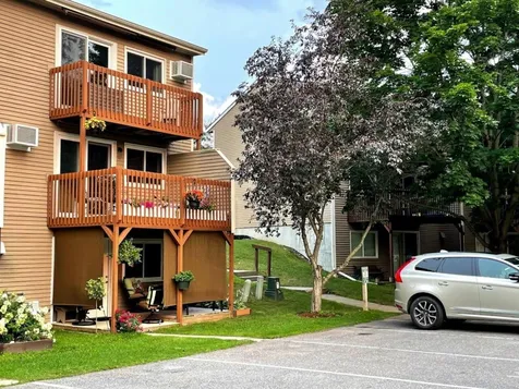 M13 Stonehedge Drive South Burlington VT 05403