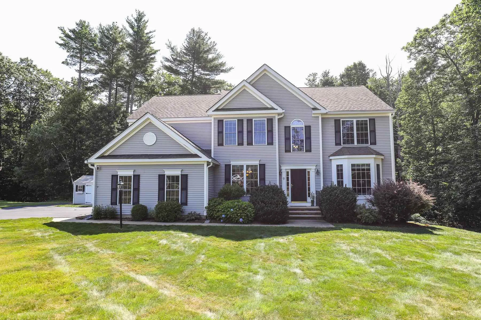 9 Barr Farm Road Bedford NH 03110