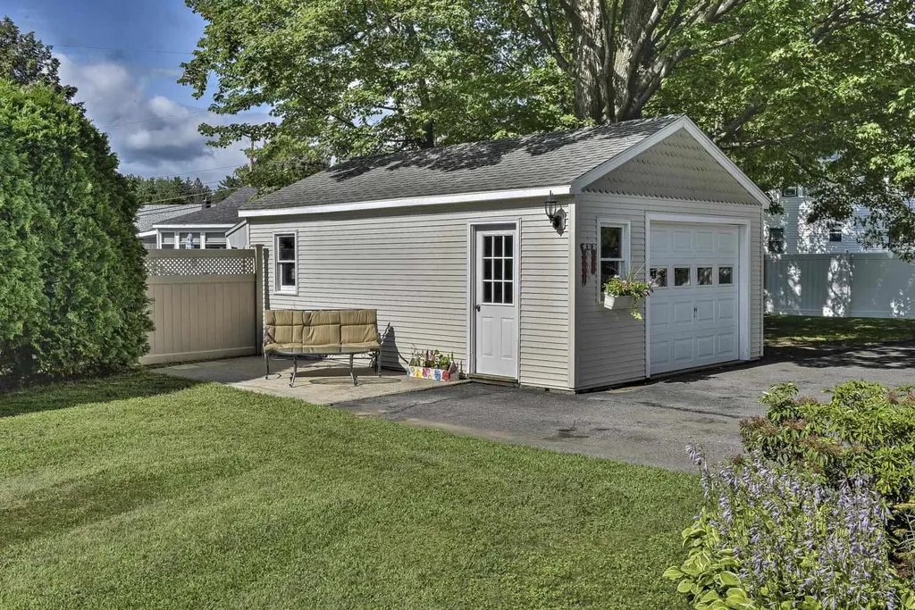 7 Pinehurst Avenue Keene NH 03431