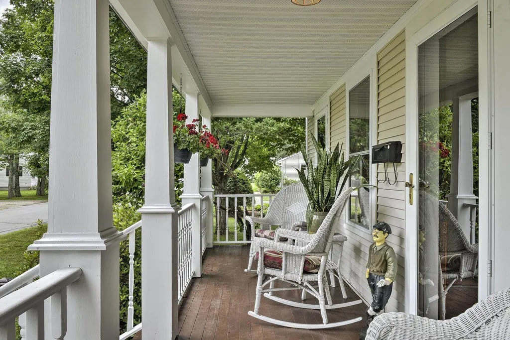 7 Pinehurst Avenue Keene NH 03431