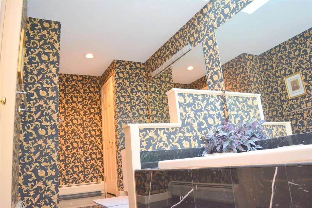 12 Summit Drive Grantham NH 03753