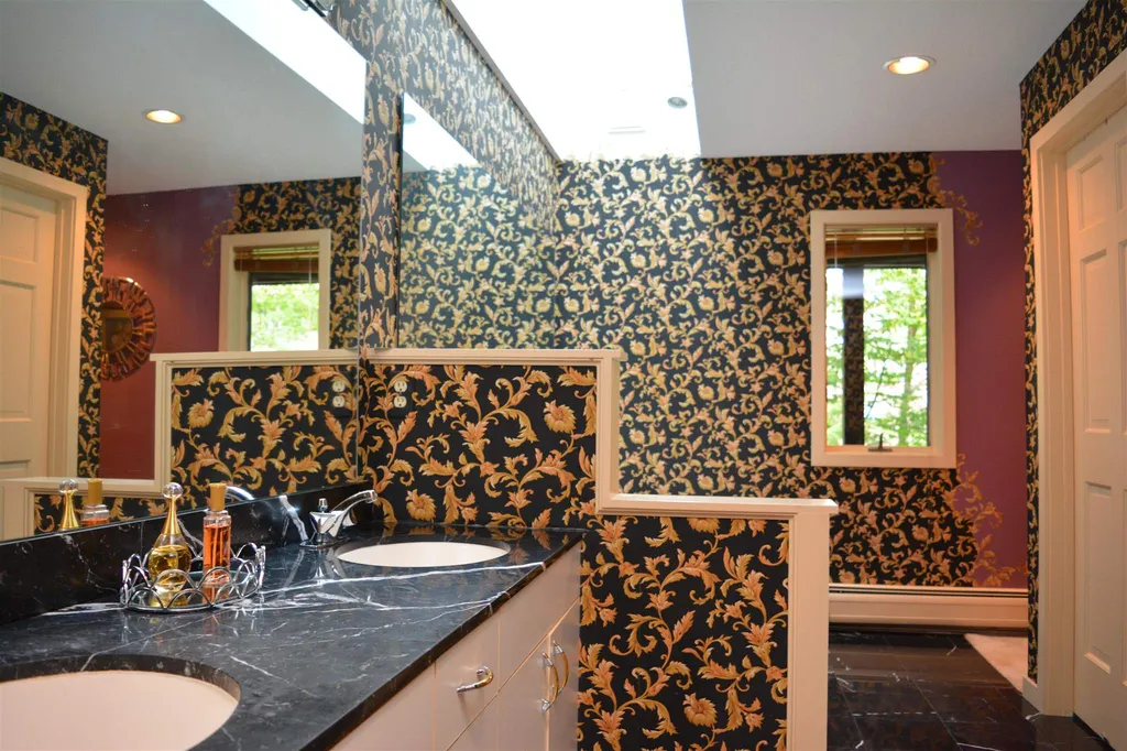 12 Summit Drive Grantham NH 03753