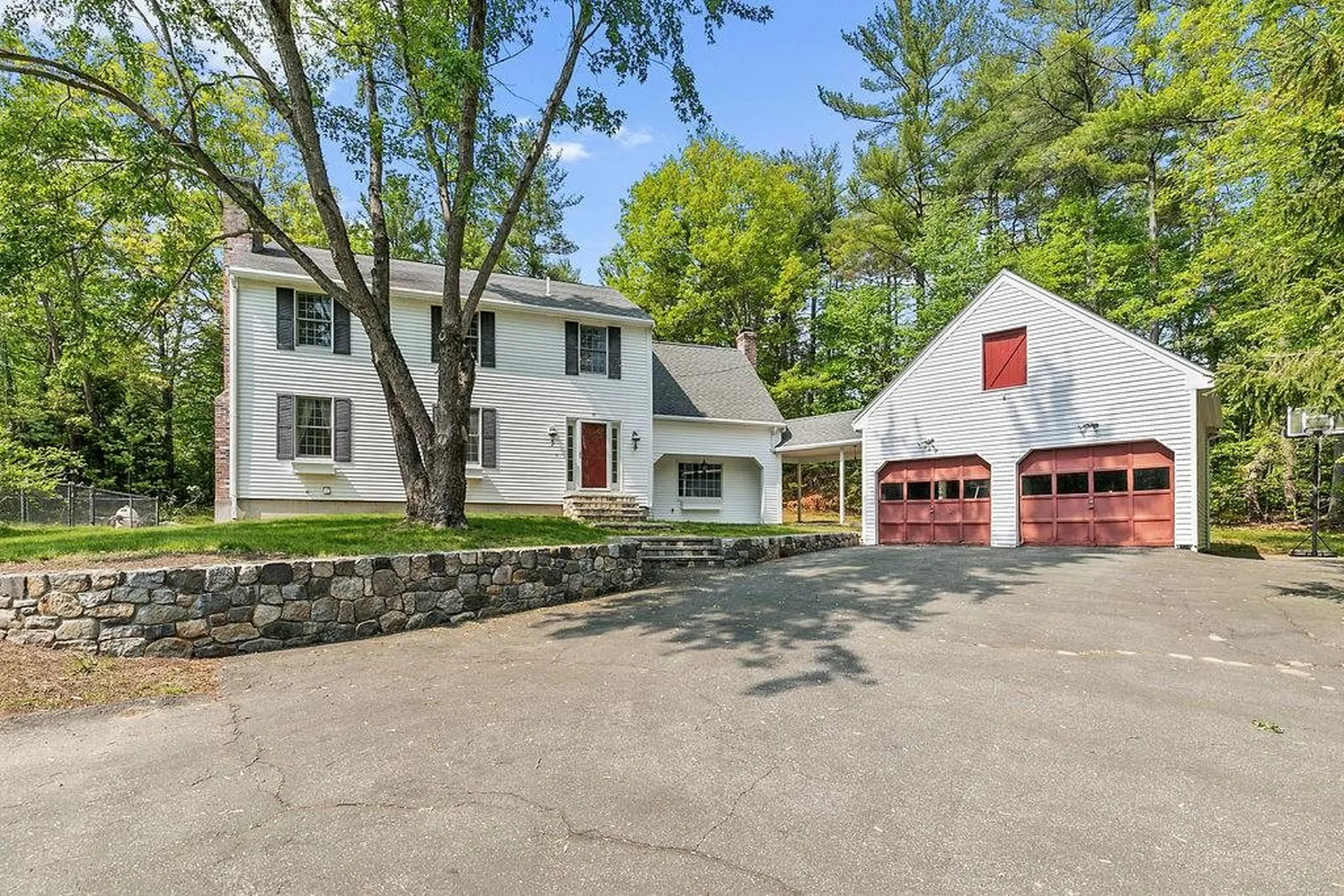 73 Hooker Farm Road Salem NH 03079