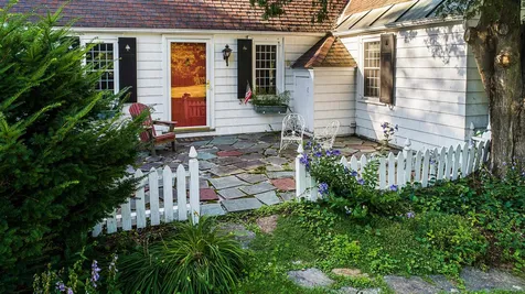 223 Youngs Hill Road Sunapee NH 03782