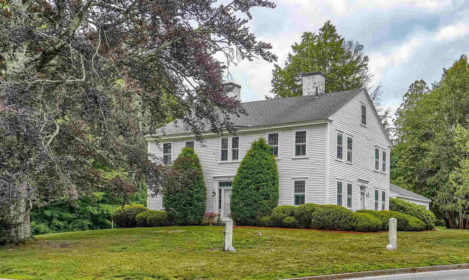 69 Bedford Center Road Bedford NH 03110