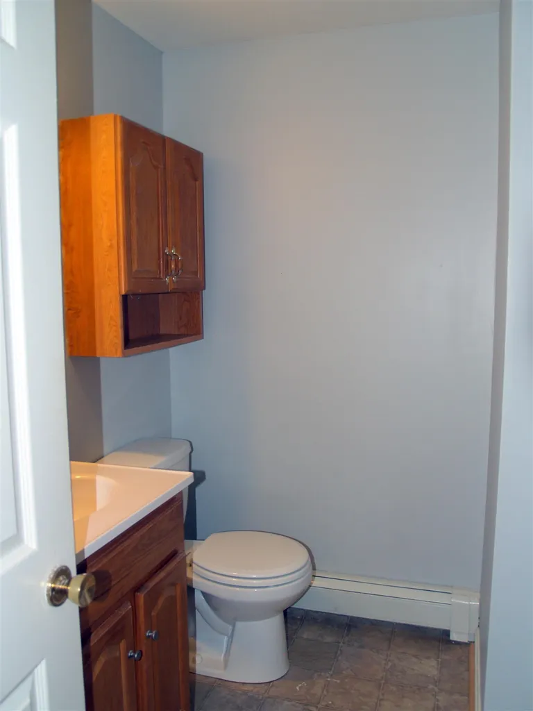 5l Bonnie Lane Derry NH 03038