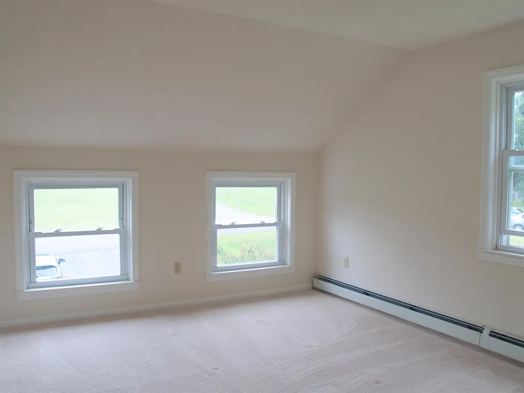 5l Bonnie Lane Derry NH 03038