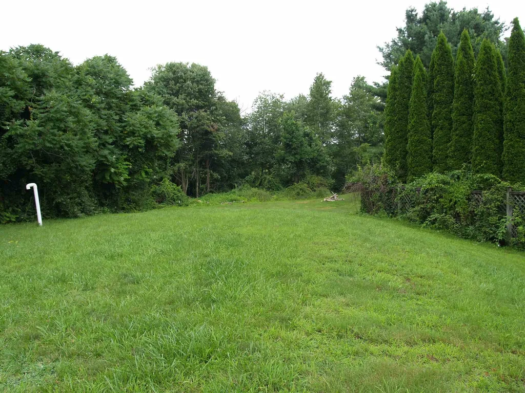 5l Bonnie Lane Derry NH 03038