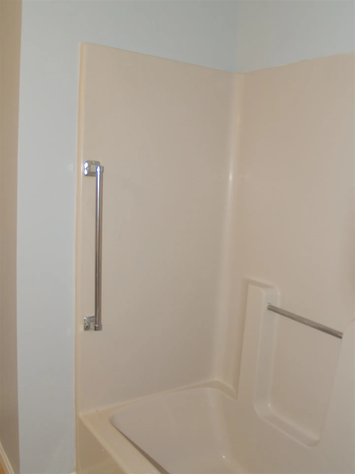 5l Bonnie Lane Derry NH 03038