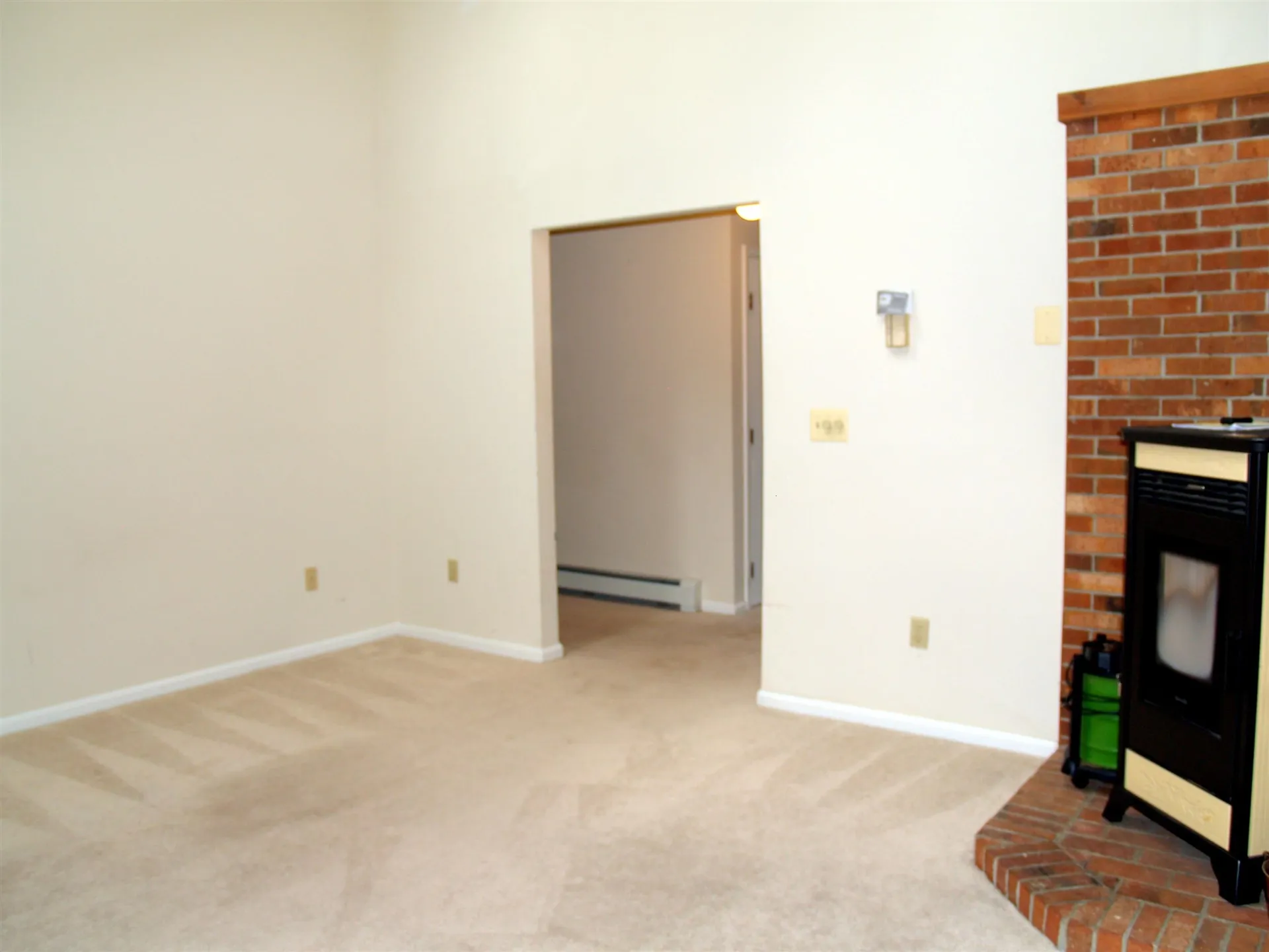 5l Bonnie Lane Derry NH 03038