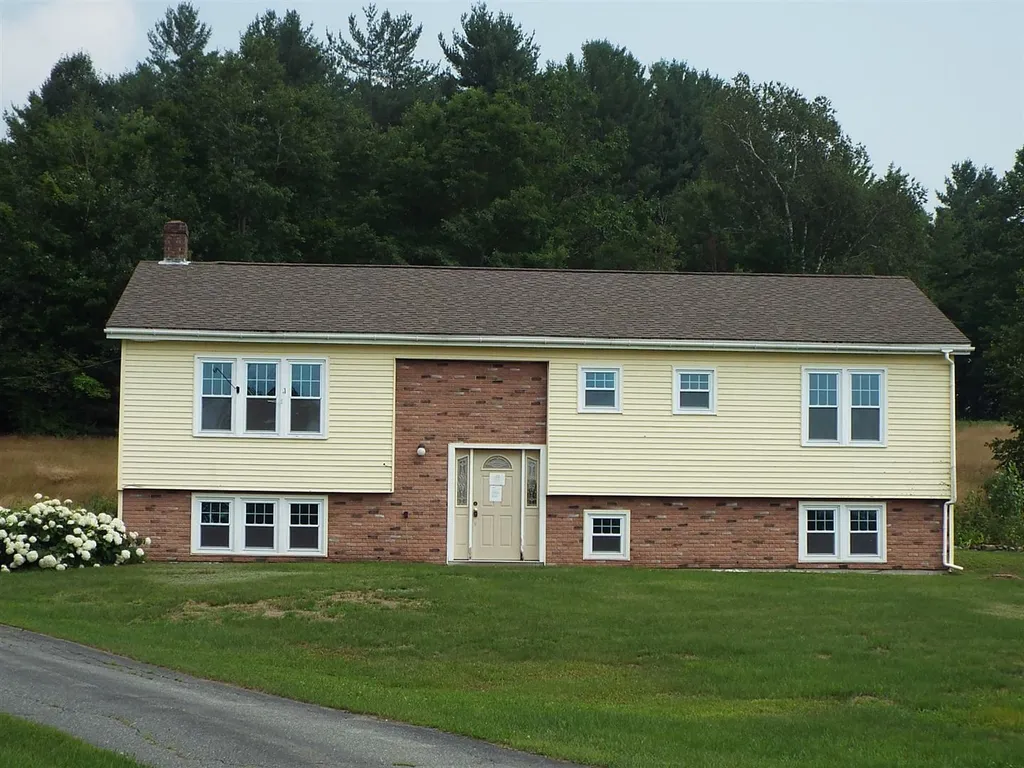 17 Hillside Lane Haverhill NH 03785