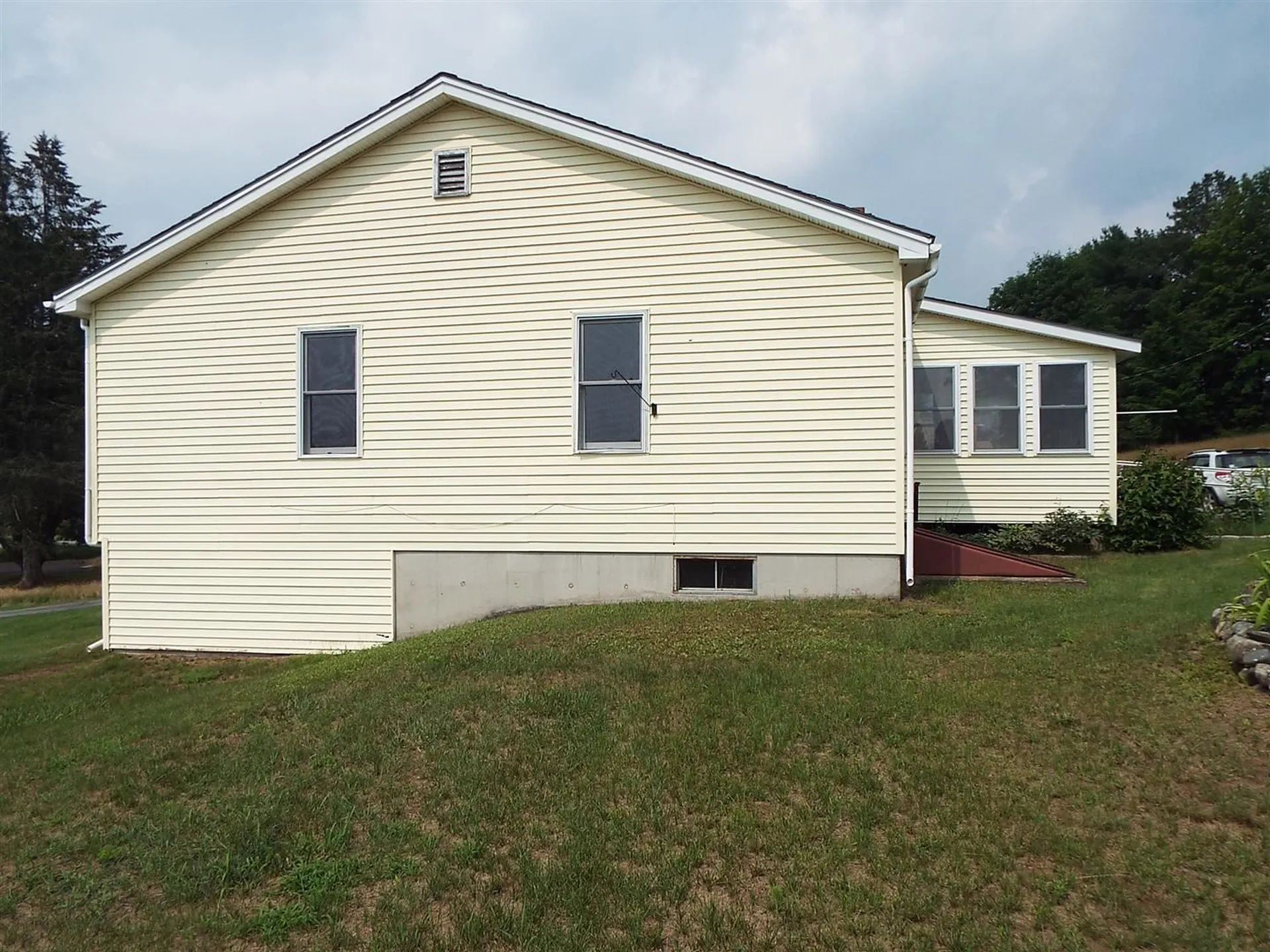 17 Hillside Lane Haverhill NH 03785