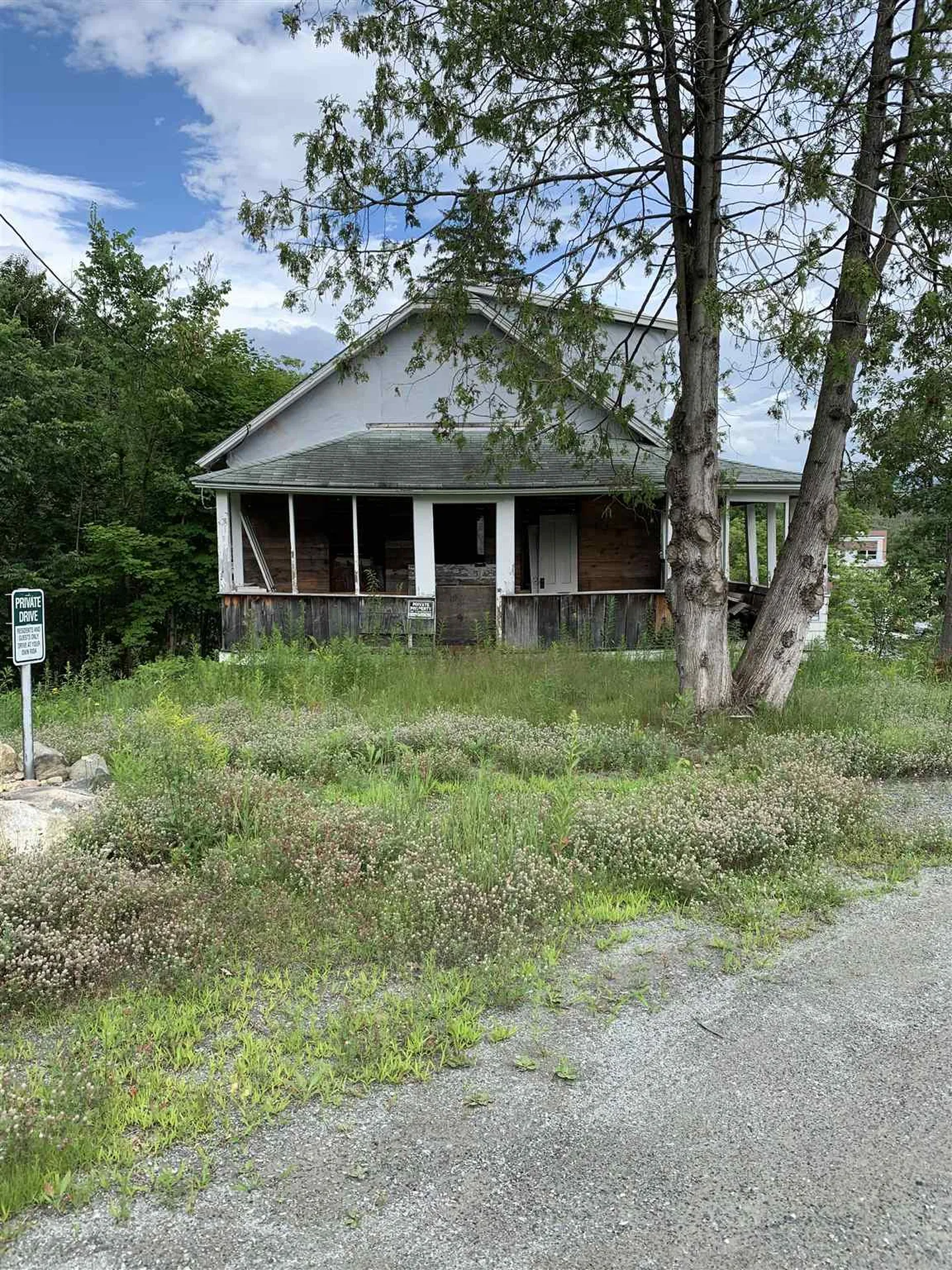 22 Crawford Street Littleton NH 03561