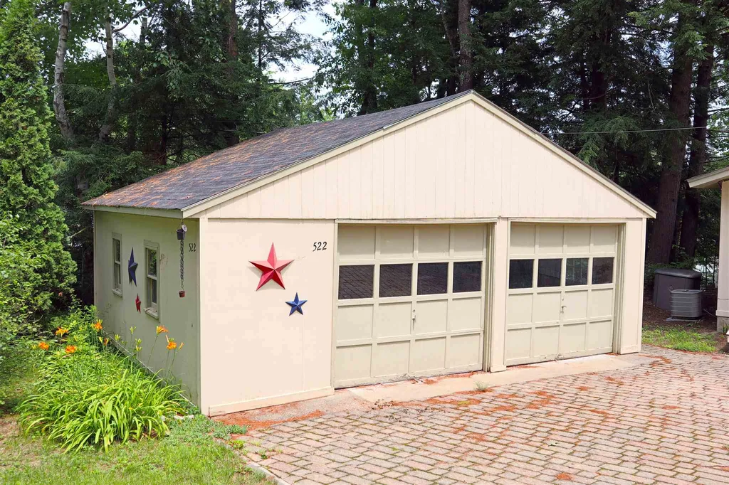 522 Deer Meadow Road Webster NH 03303