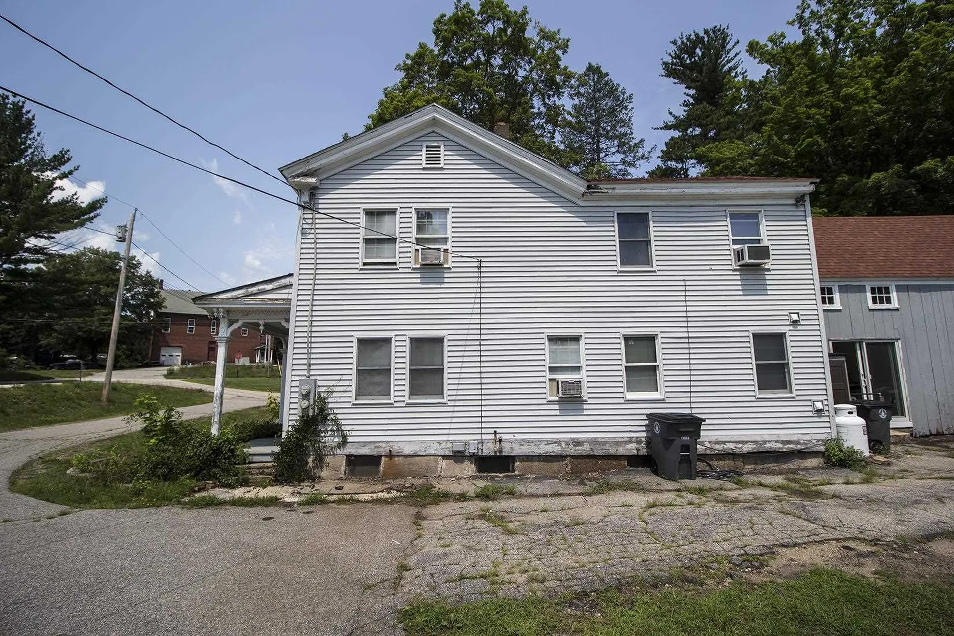 8 Turnpike Street Pembroke NH 03275