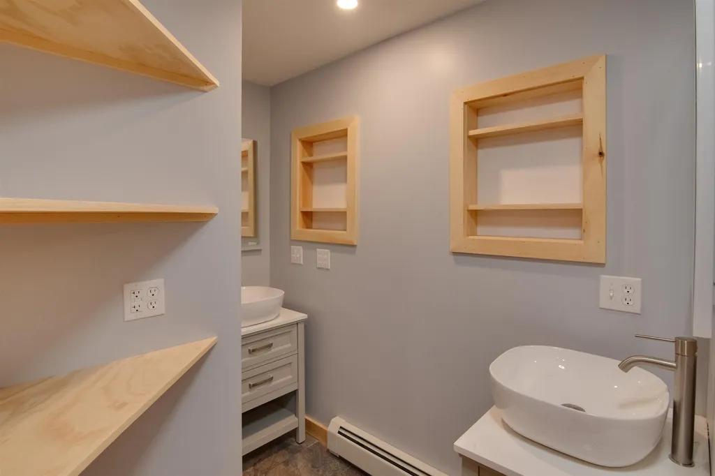 183 Pegwood Road Campton NH 03223