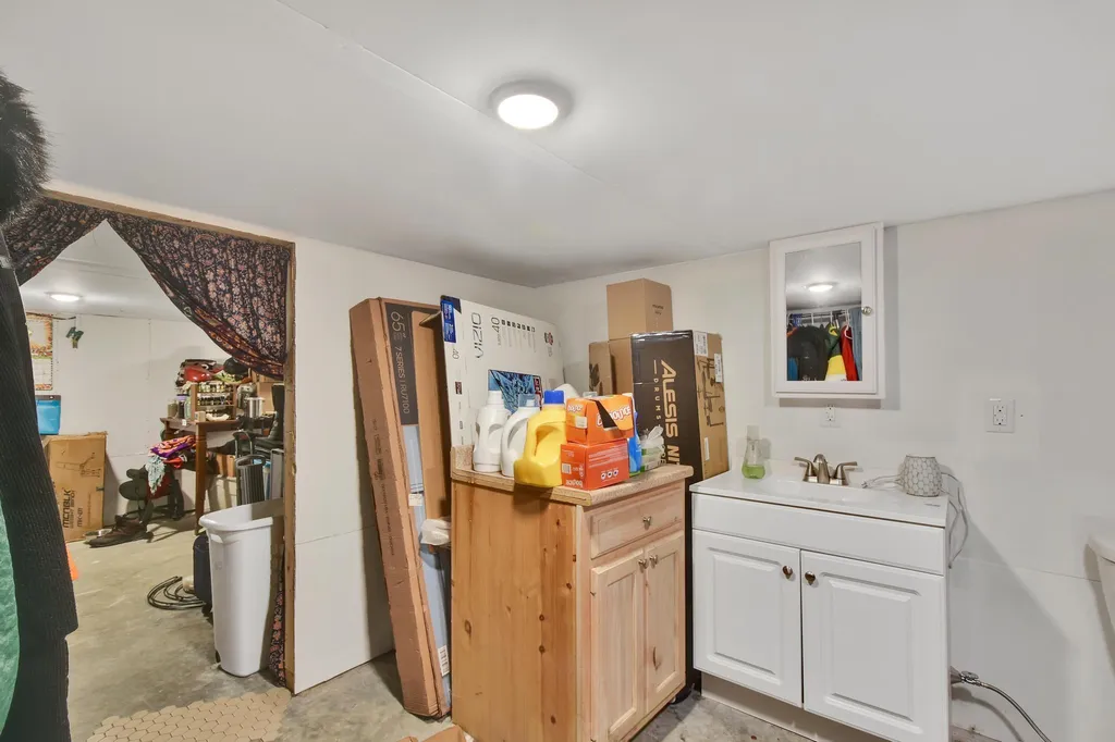 34 Mchugh Road Barre Town VT 05641