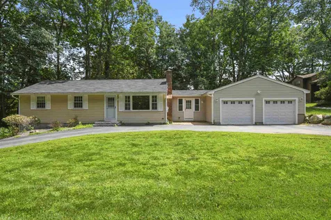 147 Wash Pond Road Hampstead NH 03841