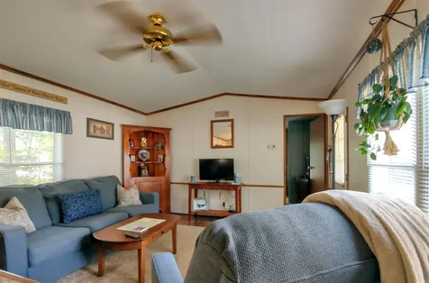 21 Colonial Village Somersworth NH 03878