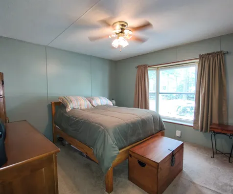 21 Colonial Village Somersworth NH 03878
