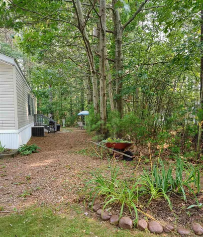21 Colonial Village Somersworth NH 03878