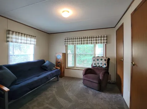 21 Colonial Village Somersworth NH 03878