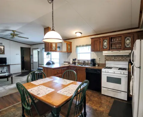 21 Colonial Village Somersworth NH 03878