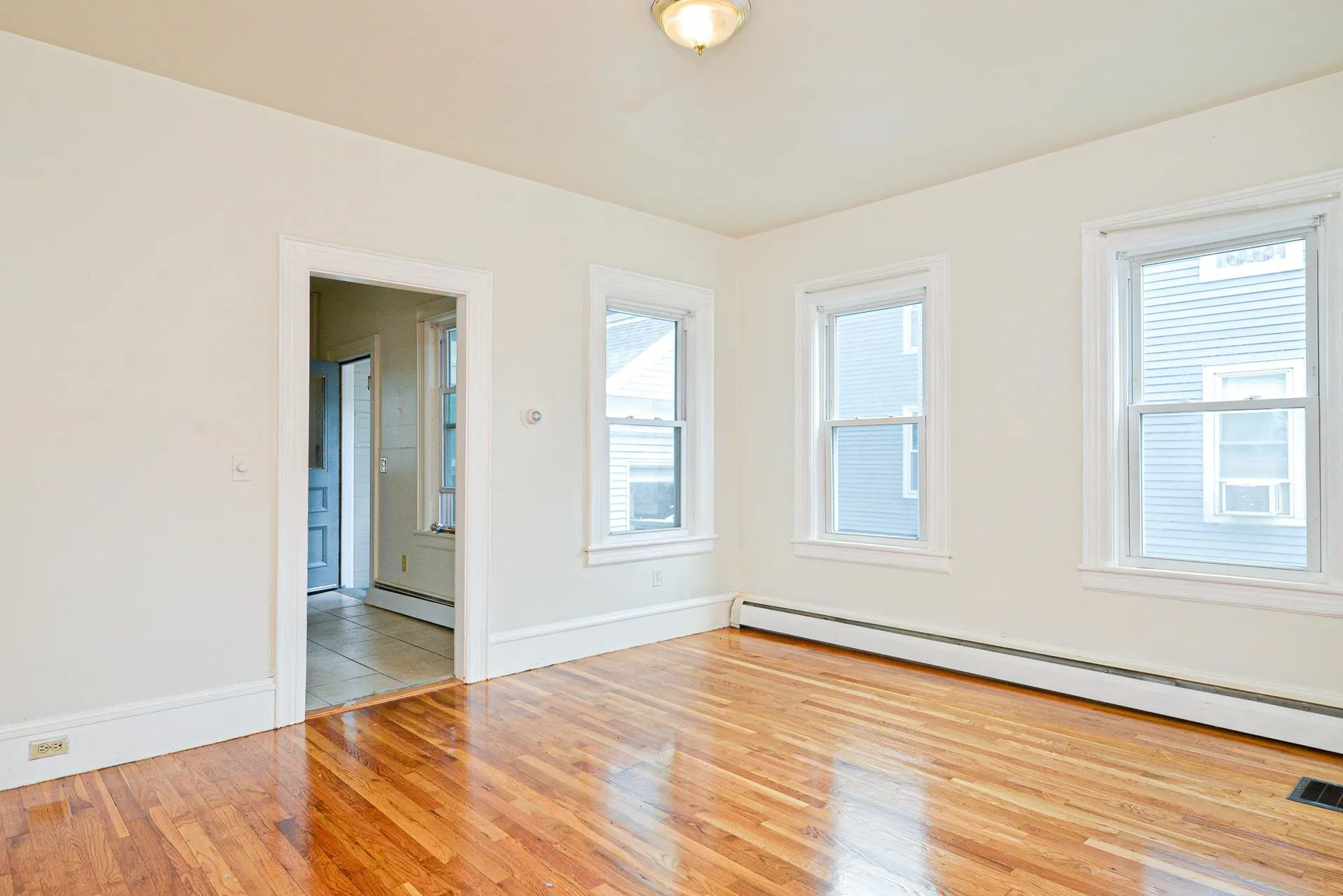 43 Kinsley Street Nashua NH 03060