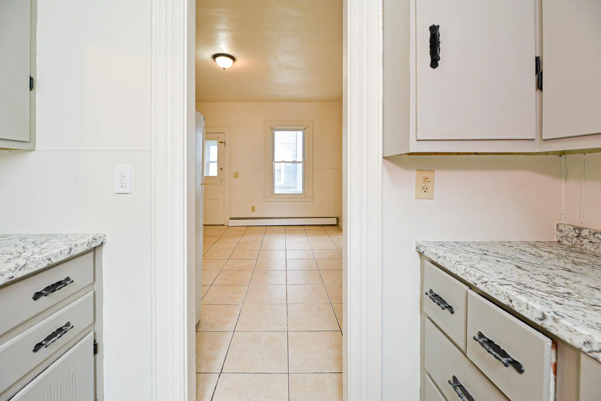 43 Kinsley Street Nashua NH 03060