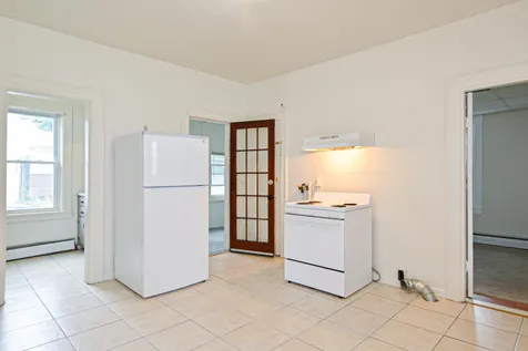 43 Kinsley Street Nashua NH 03060