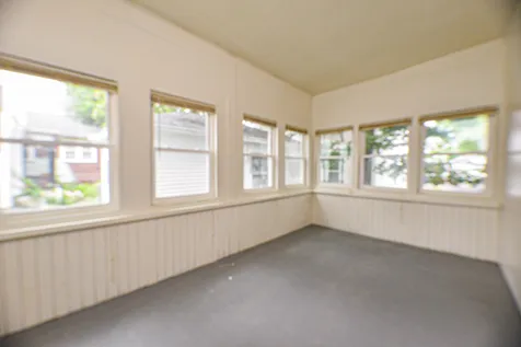 43 Kinsley Street Nashua NH 03060