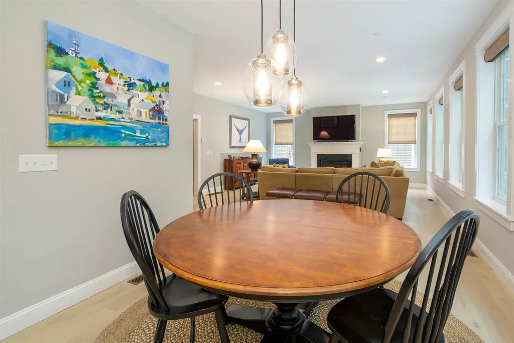 1163 Sagamore Avenue Portsmouth NH 03801