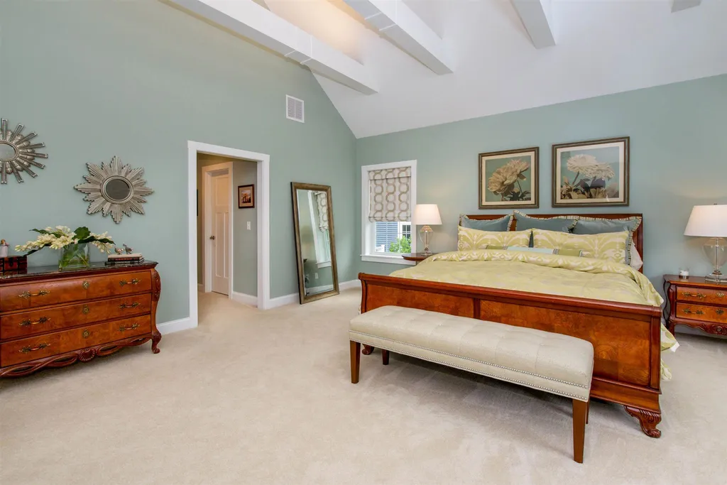1163 Sagamore Avenue Portsmouth NH 03801