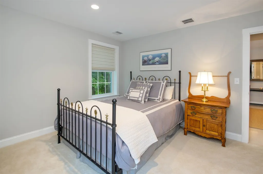 1163 Sagamore Avenue Portsmouth NH 03801