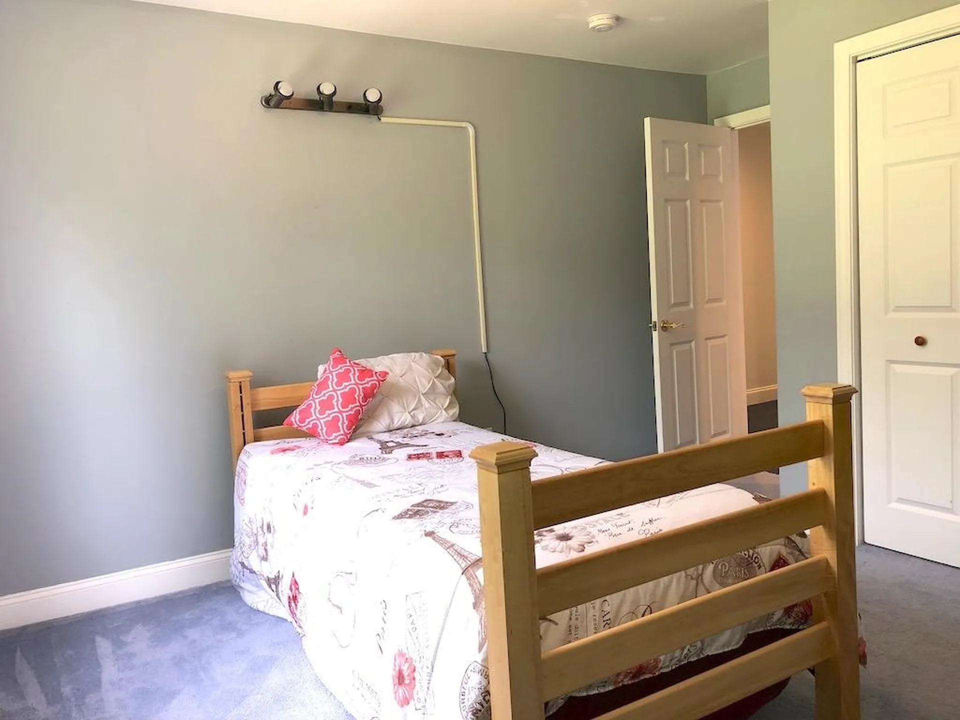 660 Greenfield Road Peterborough NH 03458