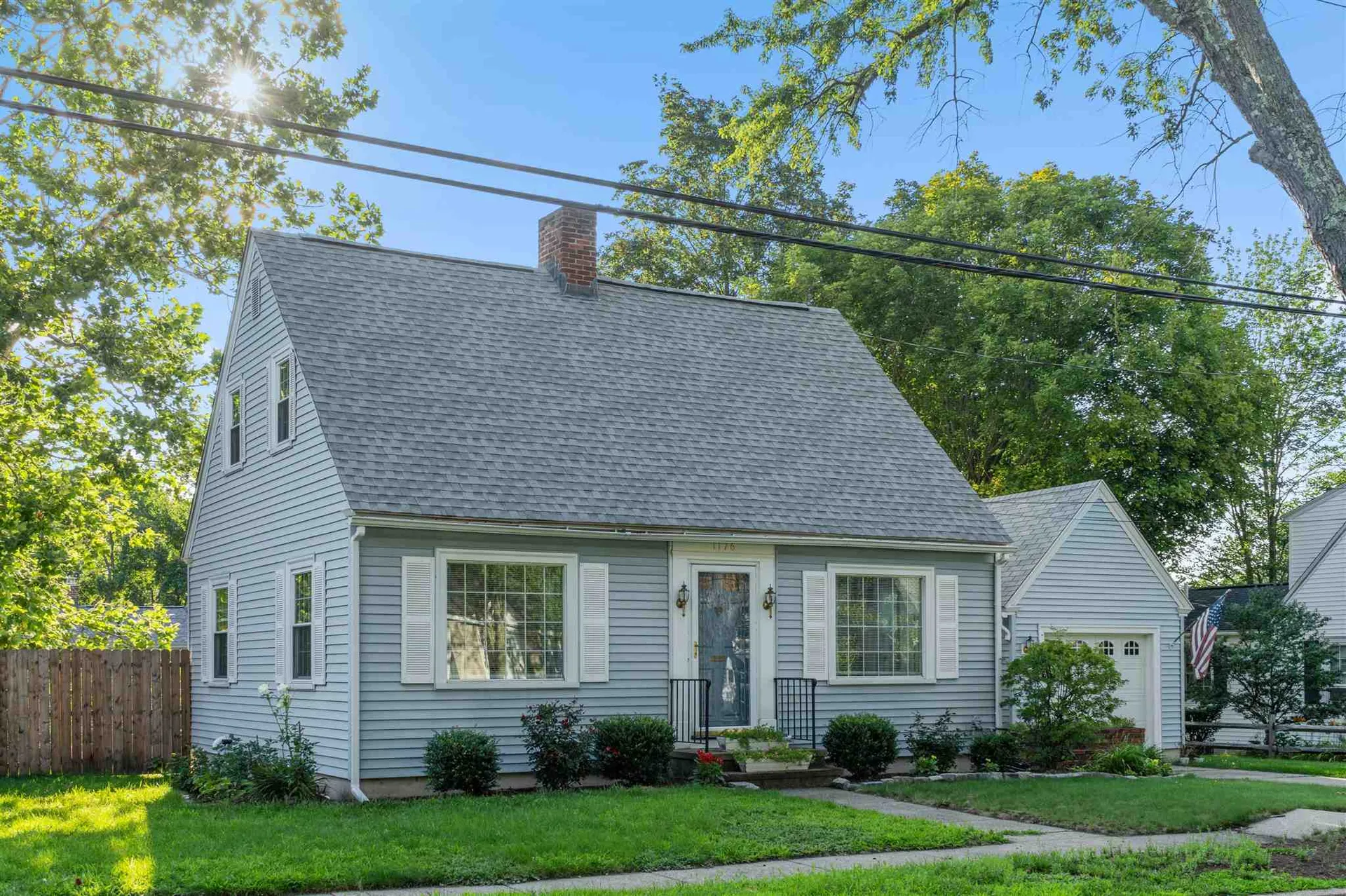 1176 Hall Street Manchester NH 03104