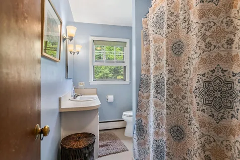 7 Dogwood Lane New London NH 03257