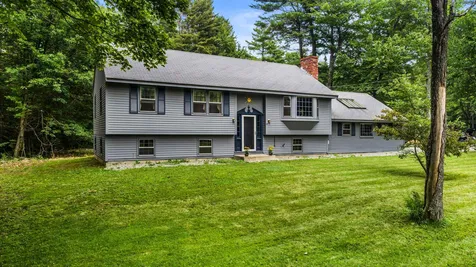 7 Dogwood Lane New London NH 03257