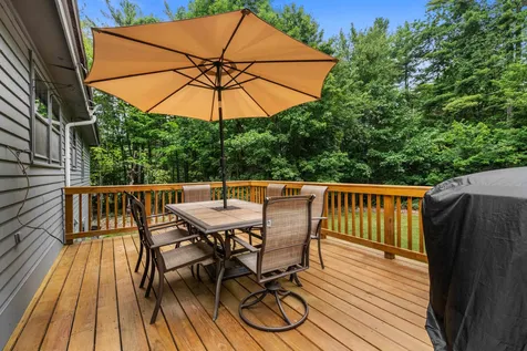 7 Dogwood Lane New London NH 03257