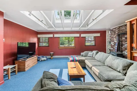 7 Dogwood Lane New London NH 03257