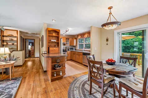7 Dogwood Lane New London NH 03257