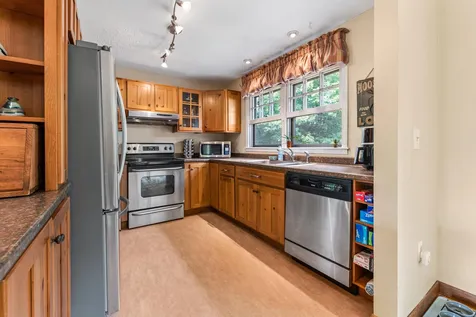 7 Dogwood Lane New London NH 03257