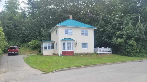 31 Glen Road Newport City VT 05855