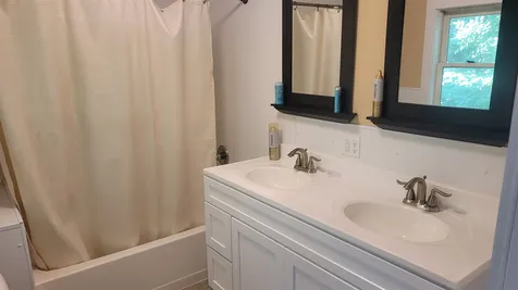 31 Glen Road Newport City VT 05855