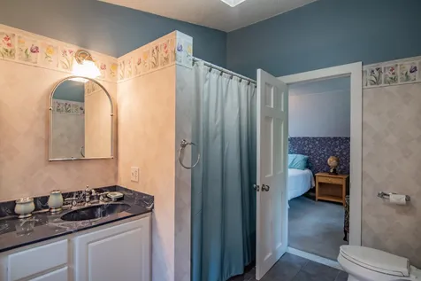50 Island Pond Road Derry NH 03038