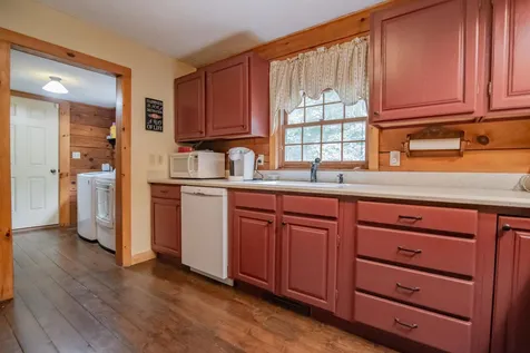 50 Island Pond Road Derry NH 03038