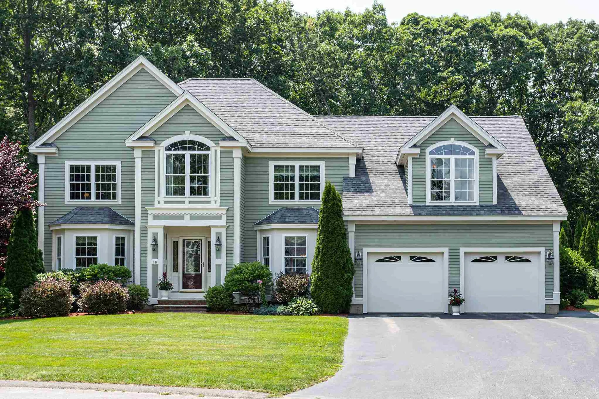 18 Playhouse Circle Hampton NH 03842