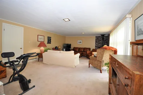34 High Street Goffstown NH 03045