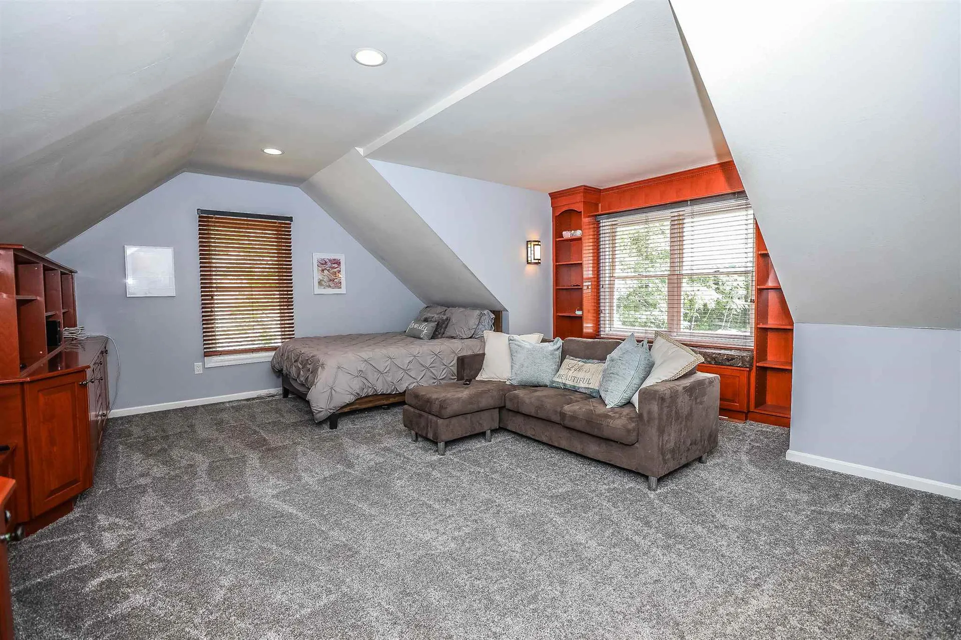 6 Normand Circle Bedford NH 03110